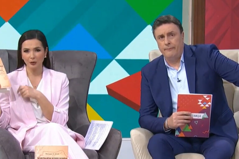 Promocija knjige Hodočašće Ilije Ilića autora Miodraga B. Ilića u RTS Šarenica - Ana Emić i Slobodan Šarenac - screenshot Youtube